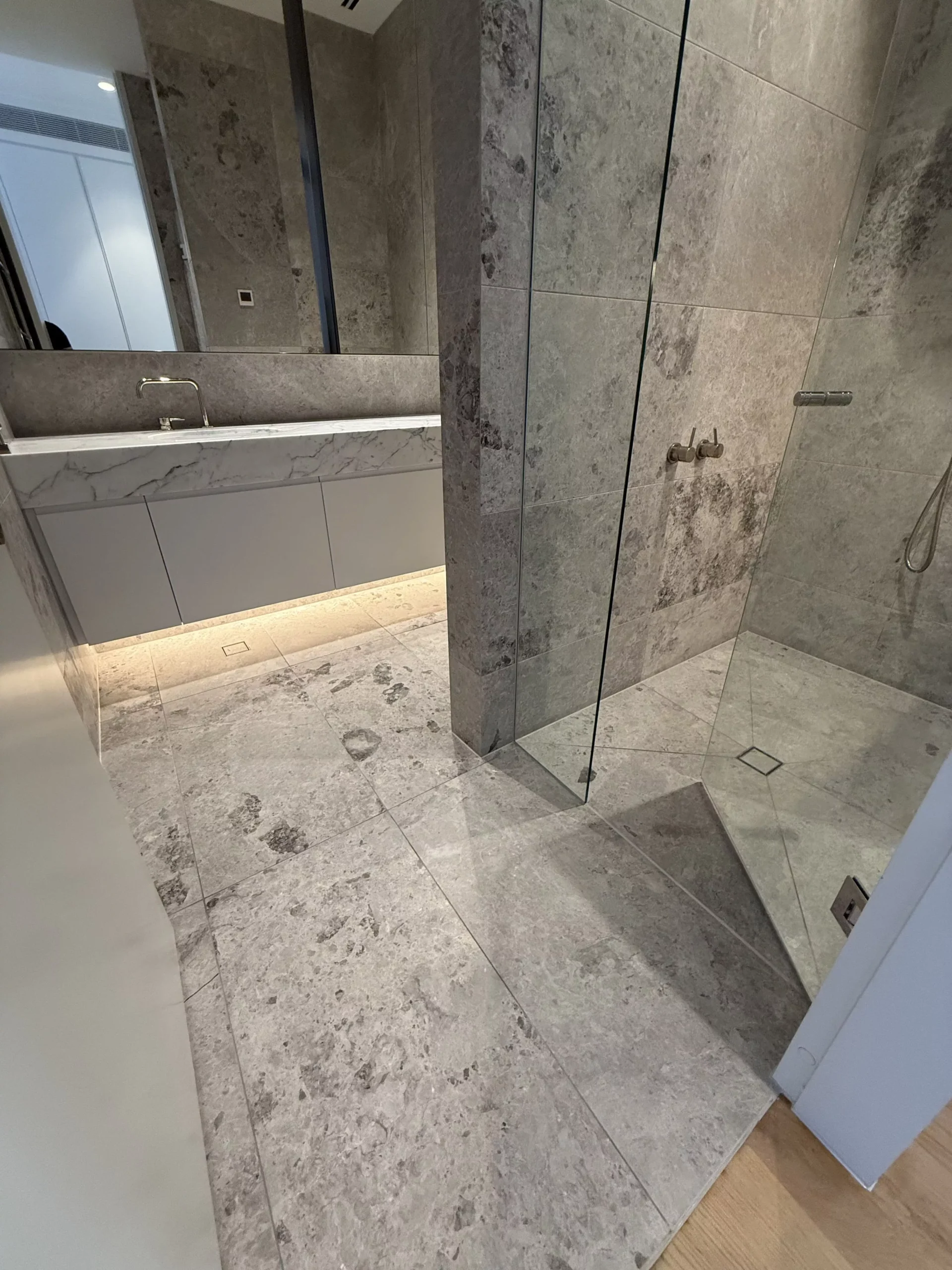honing-and-sealing-marble-bathroom-floor-location-east-melbourne-vic-69bb98826eaee